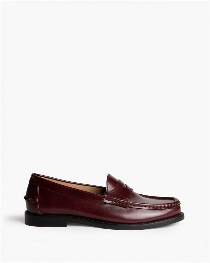 Mocassins com travessão clássico 26307