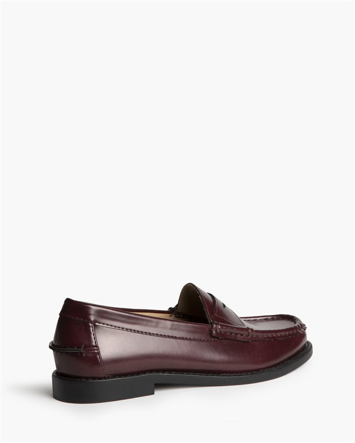 Mocassins com travessão clássico 26307