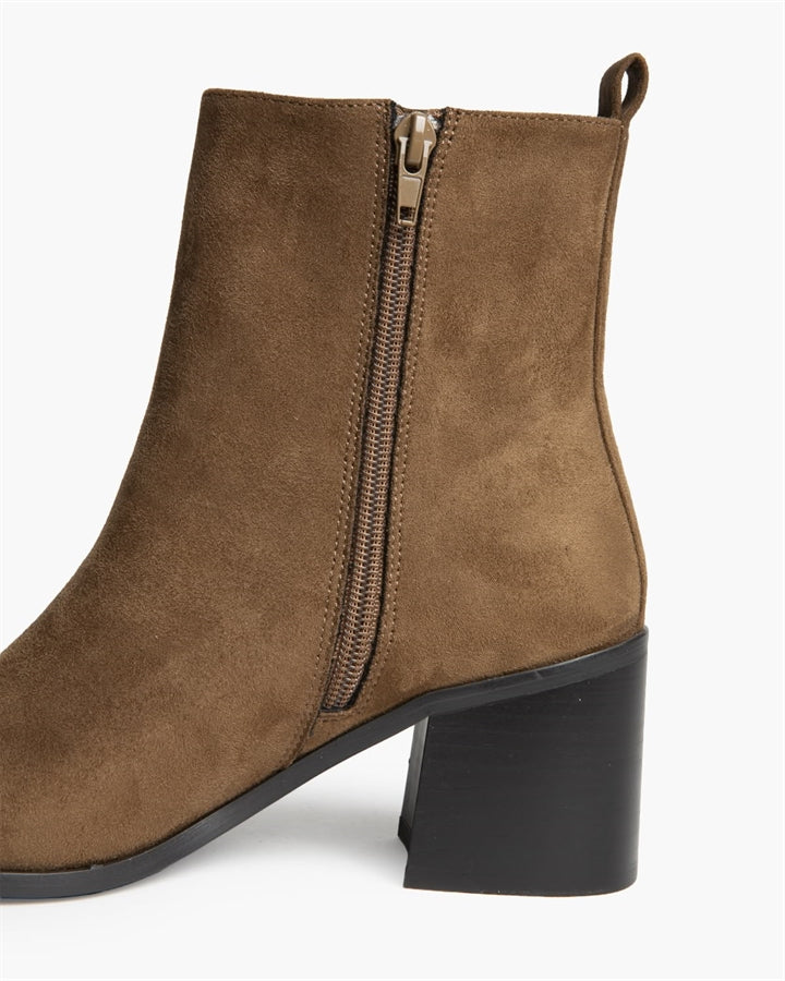 Botins de salto médio largo 26320
